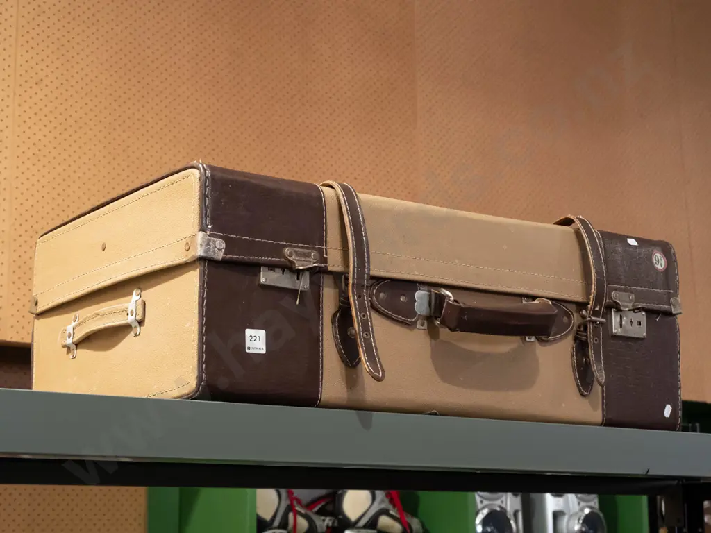 vintage suitcase Image 1++