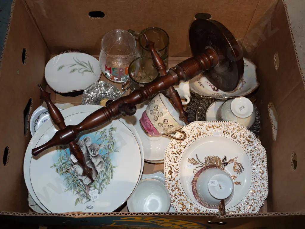 box; wooden coffee cup stand, plates etc Image 1++