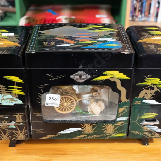 Japanese lacquer jewellery box