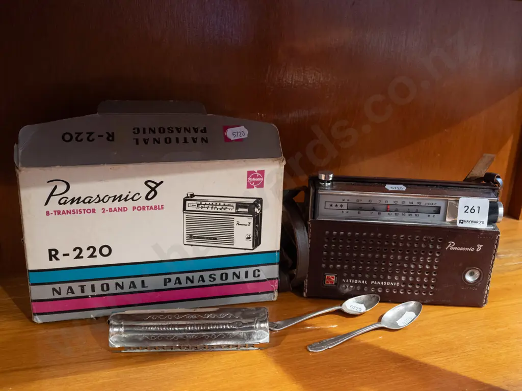 small National Panasonic radio - as is no returns, harmonica, 2x spoons Image 1++