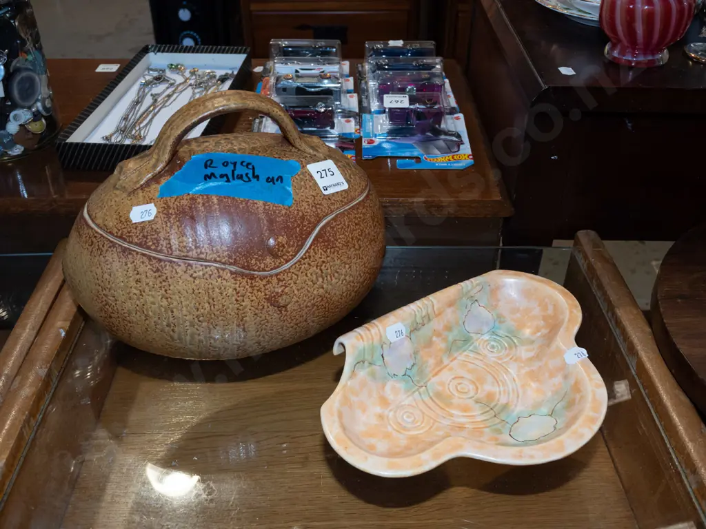 Royce McGlashan studio pottery Chicken Bric, Beswick bowl Image 1++