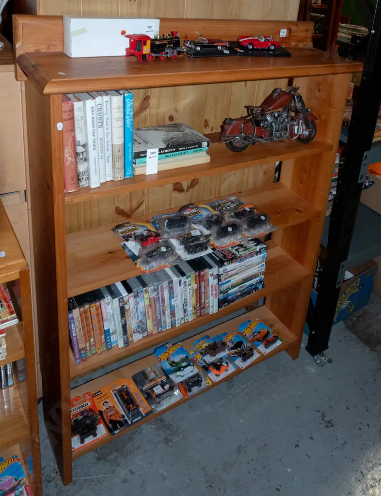 solid cedar bookcase H1340 W970 D285 Image 1++