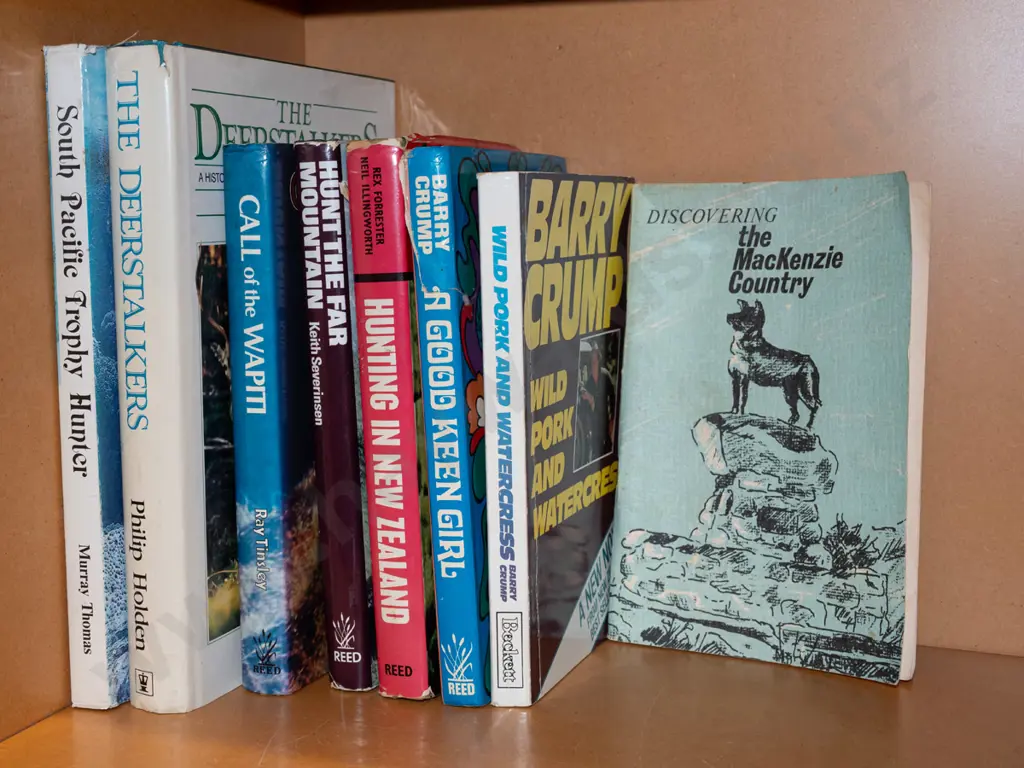 NZ hunting and other books Image 1++