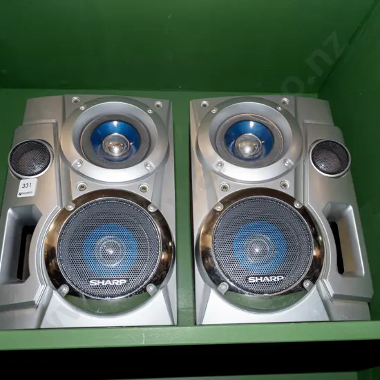 2x Sharp stereo speakers