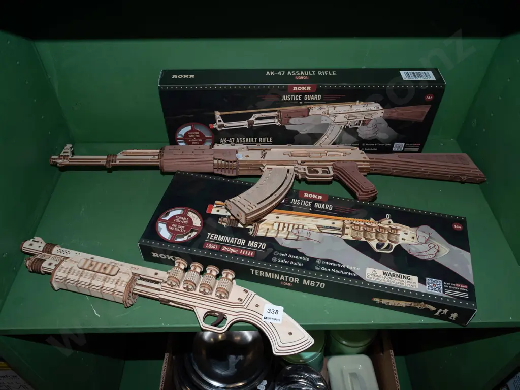 2x model fire arms Image 1++
