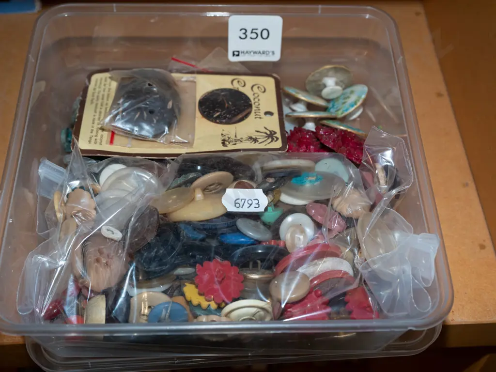 tray of buttons Image 1++