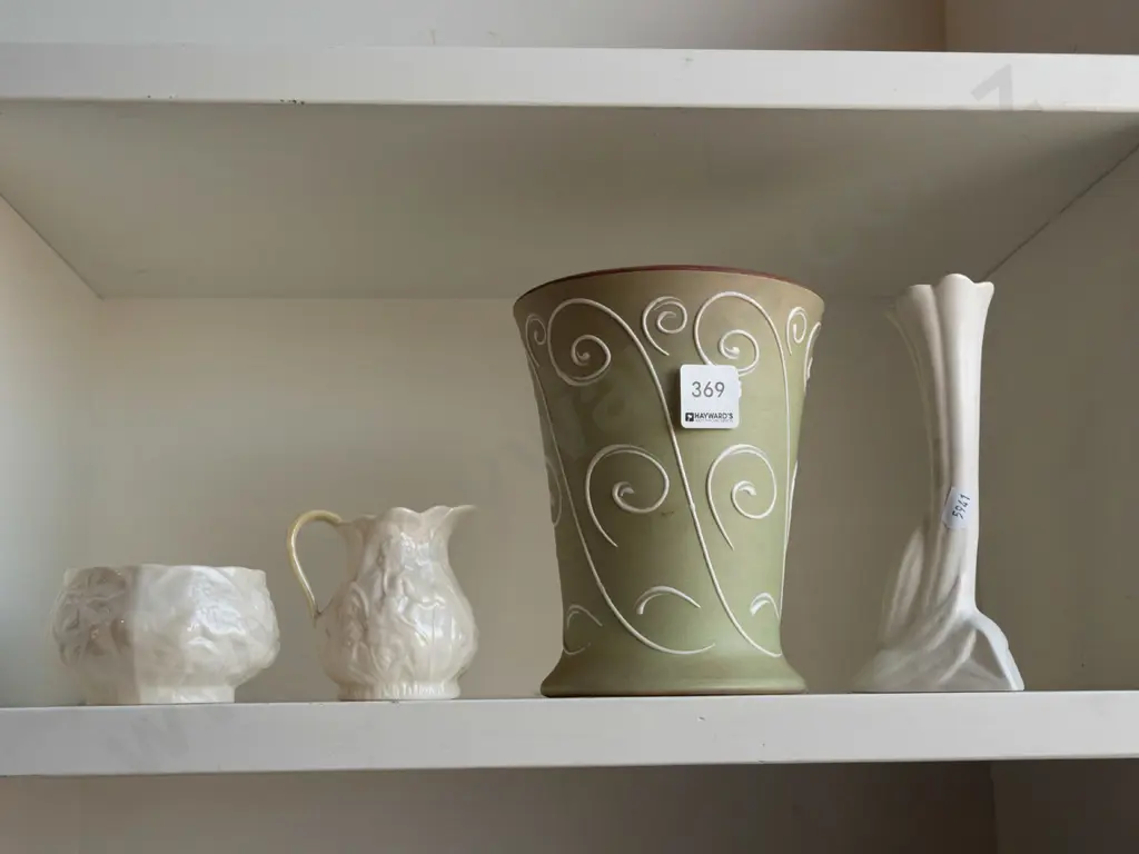 Belleek creamer, sugar, 2x other vases H165 Image 1++