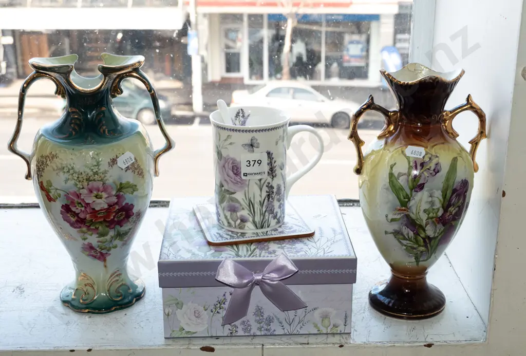 2x floral vases - 1 has repair, floral coffee cup and coaster set Vase H240 Image 1++