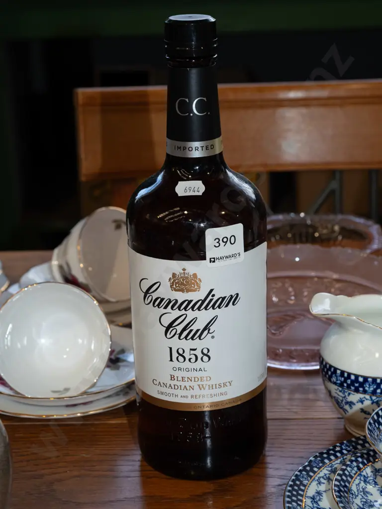 1L bottle of Canadian Club blended whisky Image 1++