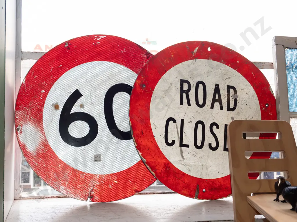 2x road signs Image 1++