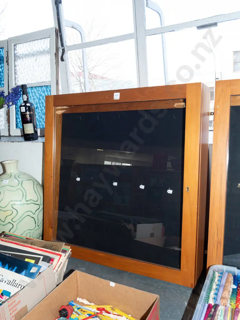 wall mounted lockable display case - key in office H700 W700 D120 Image 1++