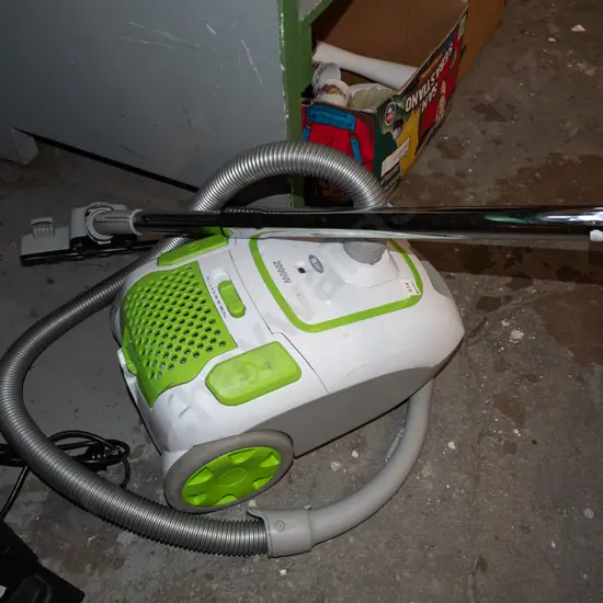 Zipp 2000W vacuum cleaner