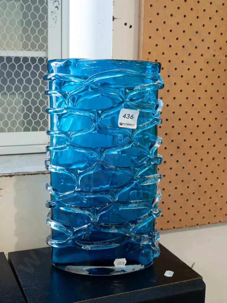 contemporary blue glass vase H290 Image 1++