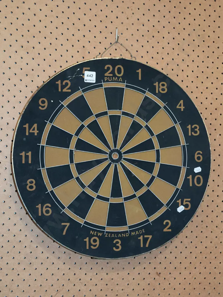 Puma dart board Image 1++