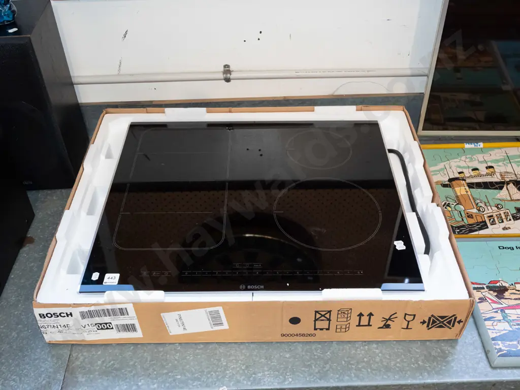 Bosch induction hob - PIN675NI4E Image 1++