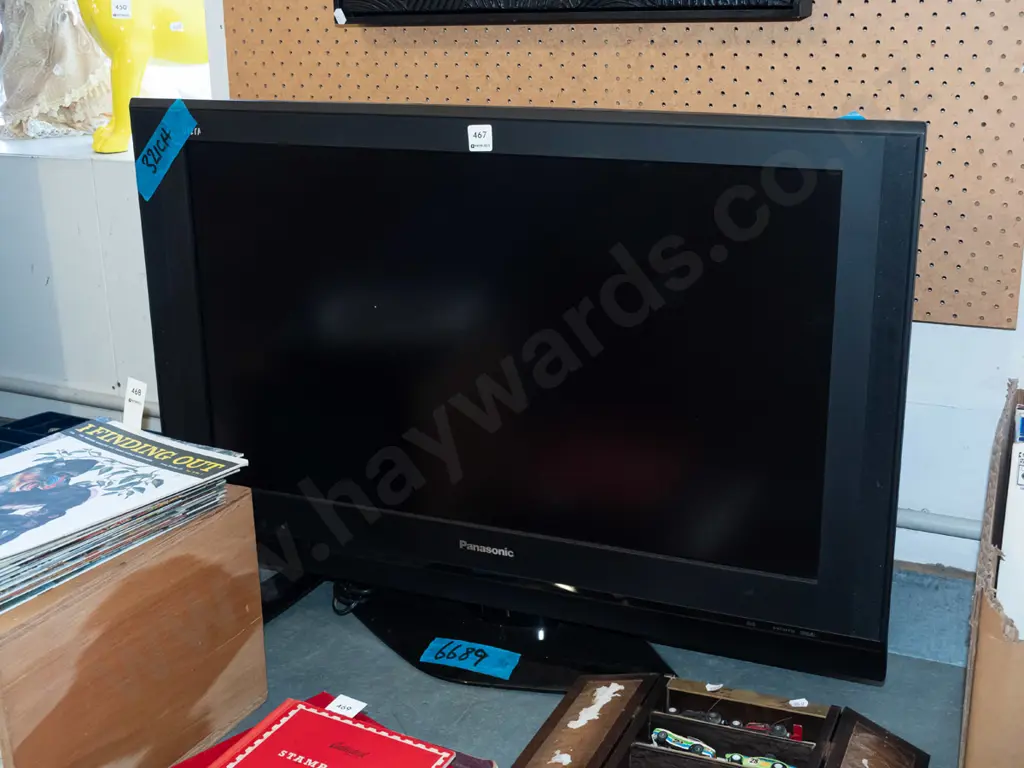 Panasonic Viera 32" TV Image 1++