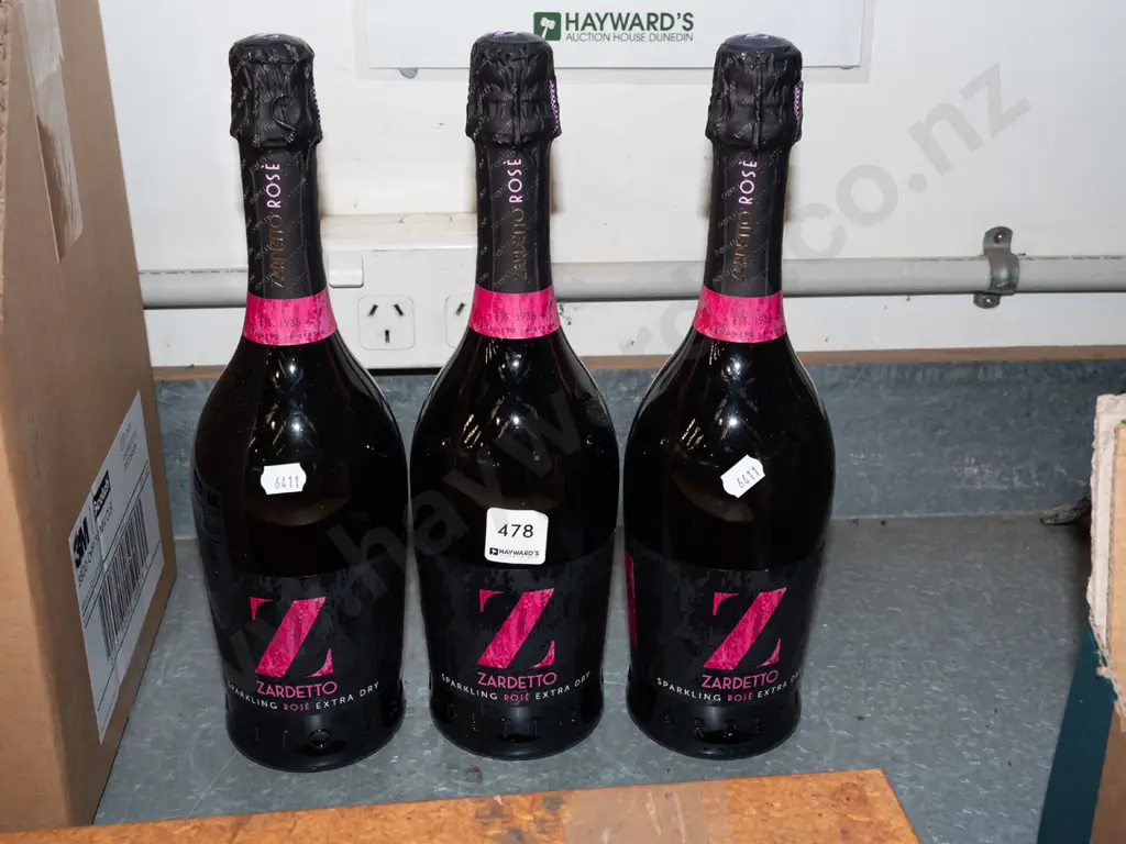 3x bottles of Zardetto sparkling rose Image 1++