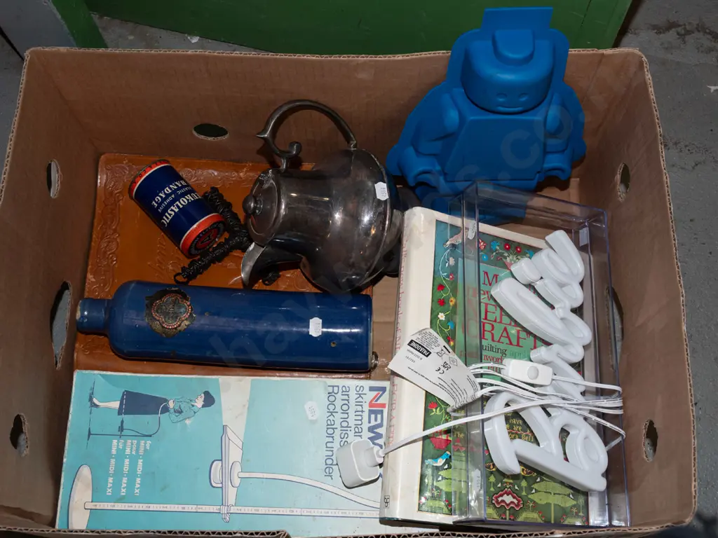 box; Lego cake mould, skirt liner, Barbie illuminated sign etc Image 1++