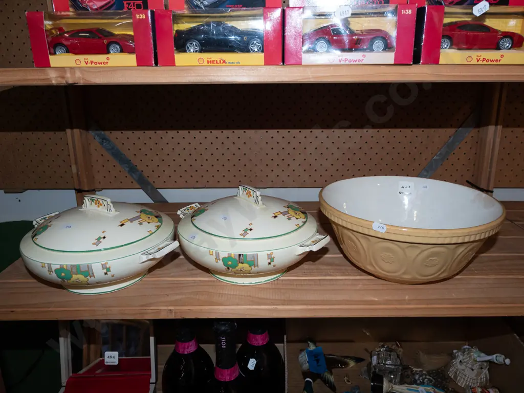2x deco Homeleigh Ware lidded veges, bowl Diam260 Image 1++