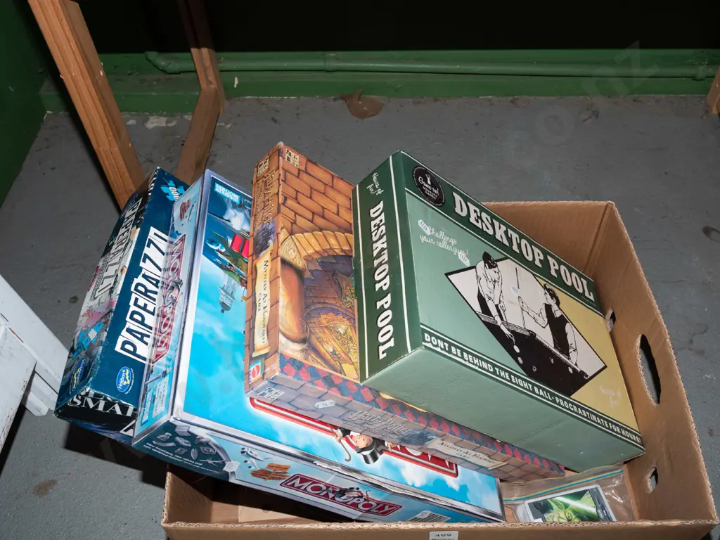 box of board games Image 1++