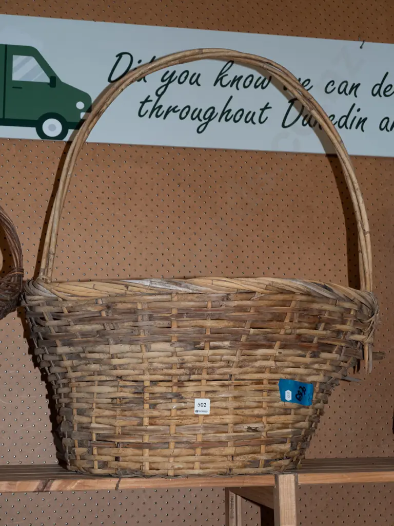 large rustic cane basket H820 Image 1++