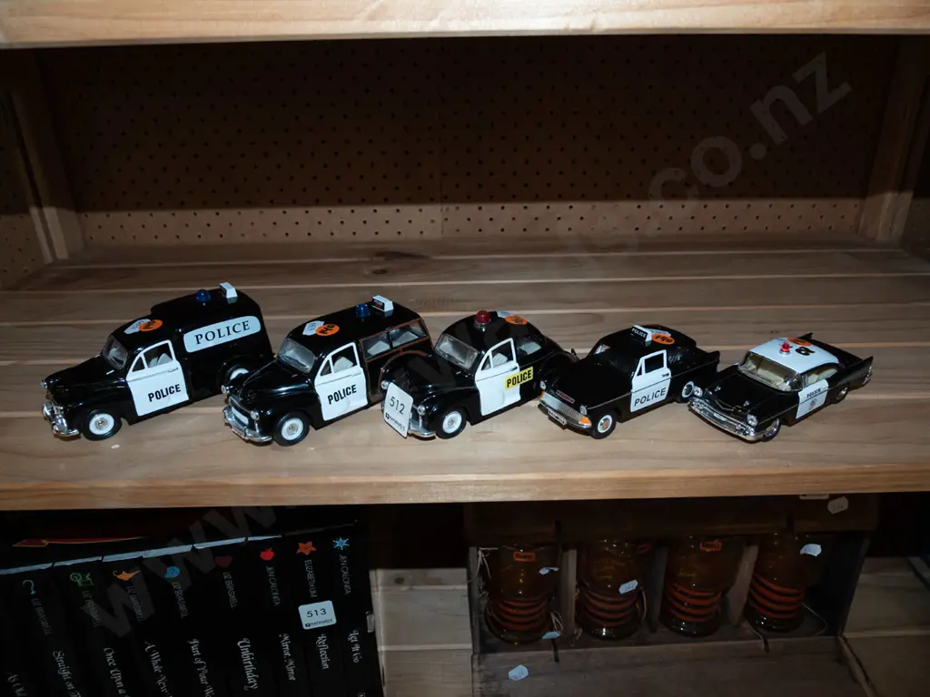 5x diecast model police vehicles Image 1++