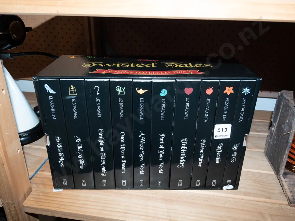 box; Disney's Twisted Tales  Image 1++
