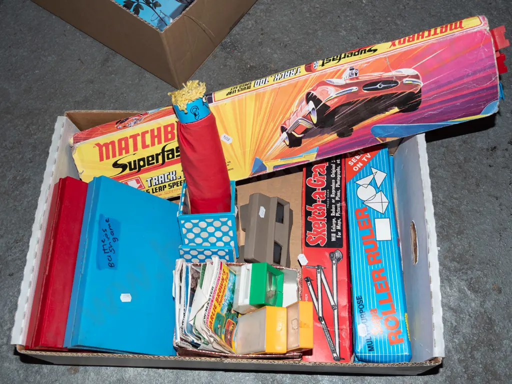 box; Matchbox track pieces, Viewmaster and reels, Battleship game etc Image 1++
