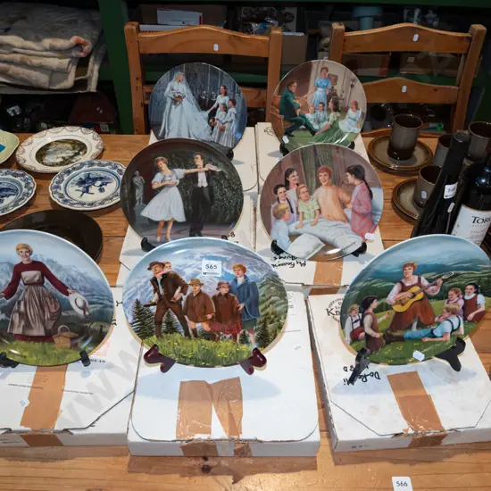 7x Knowles Sound of Music cabinet plates
