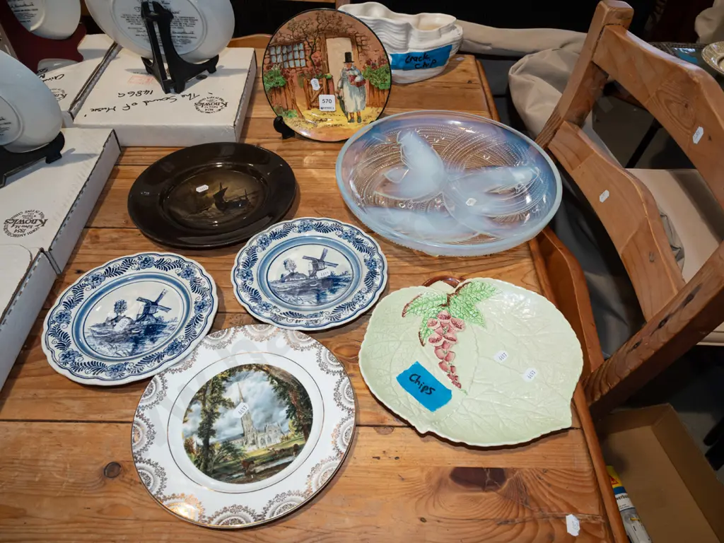 Royal Doulton gaffer plate, Royal Vista plate, glass bowls etc Image 1++