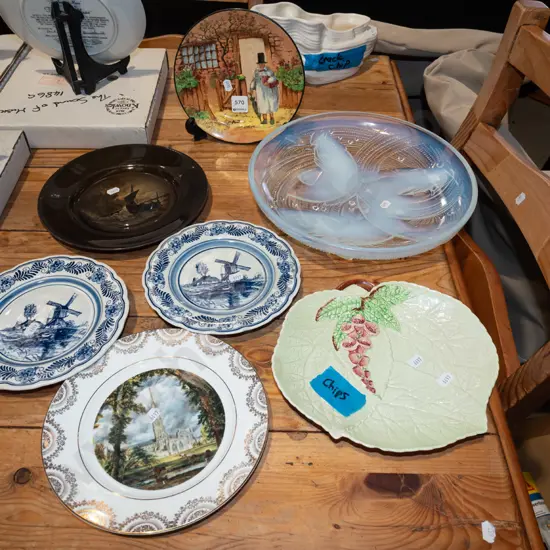Royal Doulton gaffer plate, Royal Vista plate, glass bowls etc