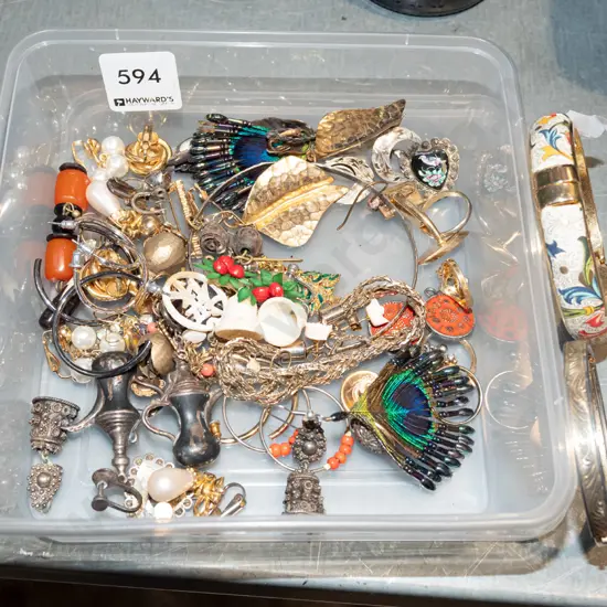 plastic tub of costume jewellery