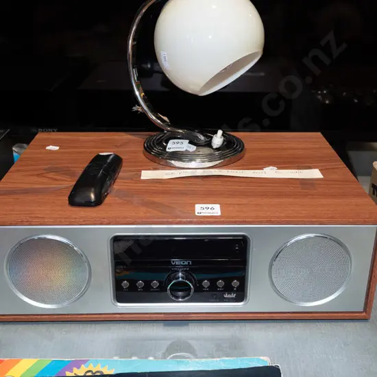 Veon radio CD player - needs aerial for radio