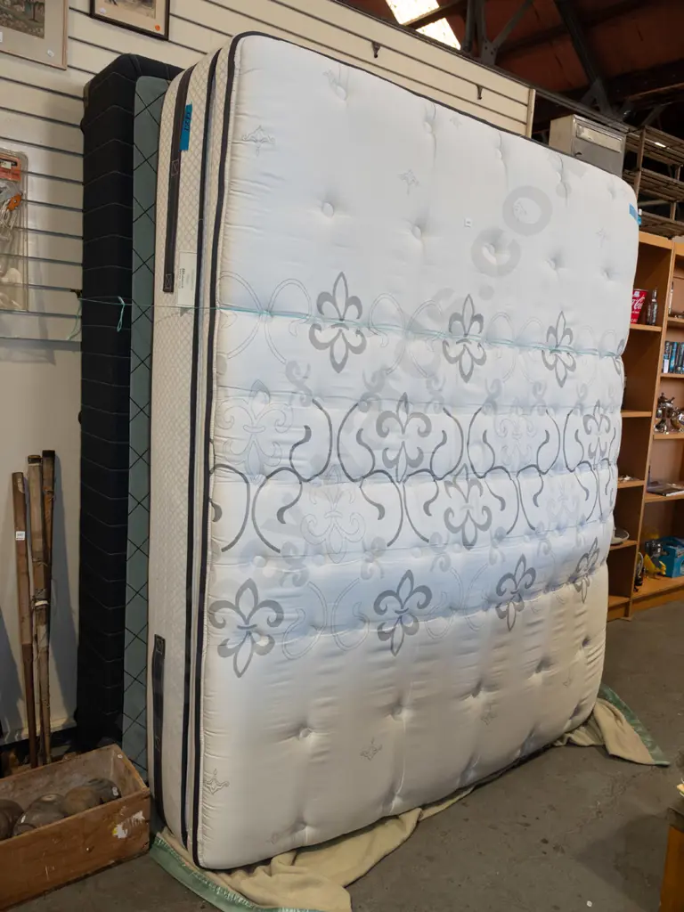 Sealey Posturpedic Decadence  bed base and mattress Image 1++
