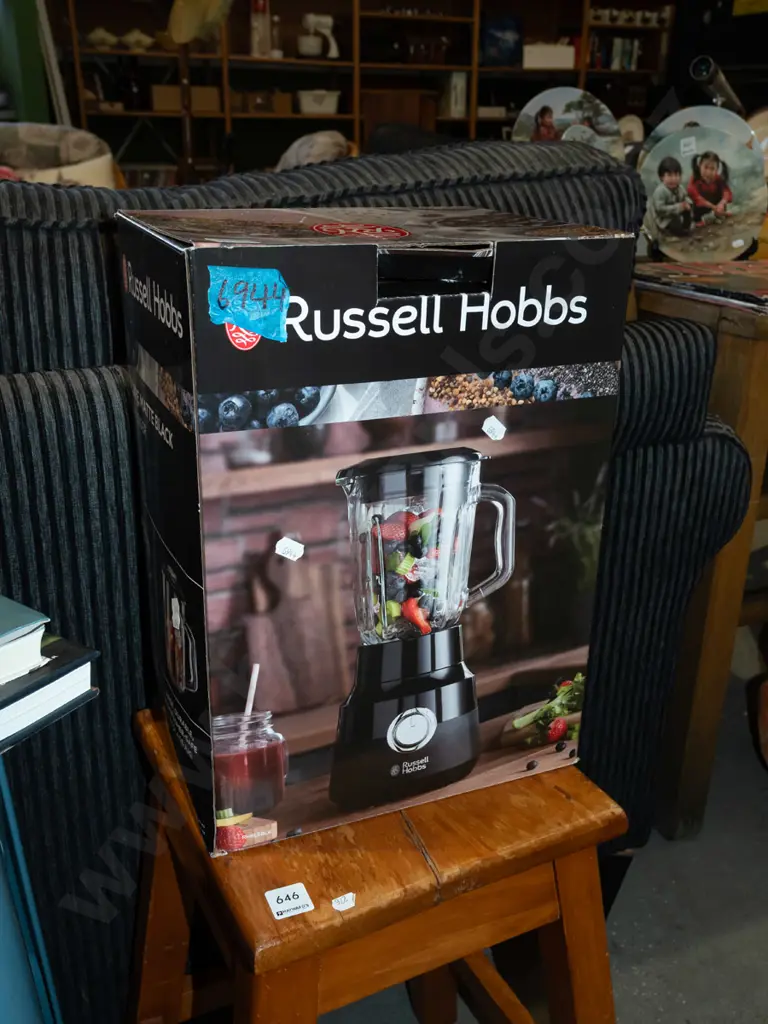 boxed Russell Hobbs jug blender Image 1++