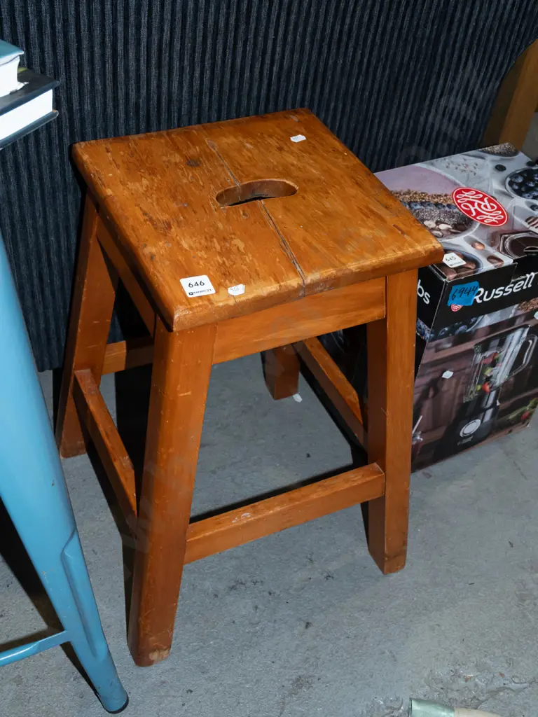 solid rimu stool Image 1++