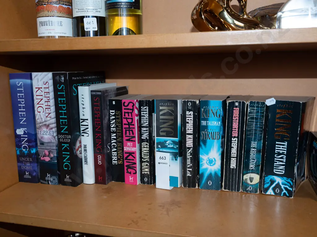 Stephen King books Image 1++