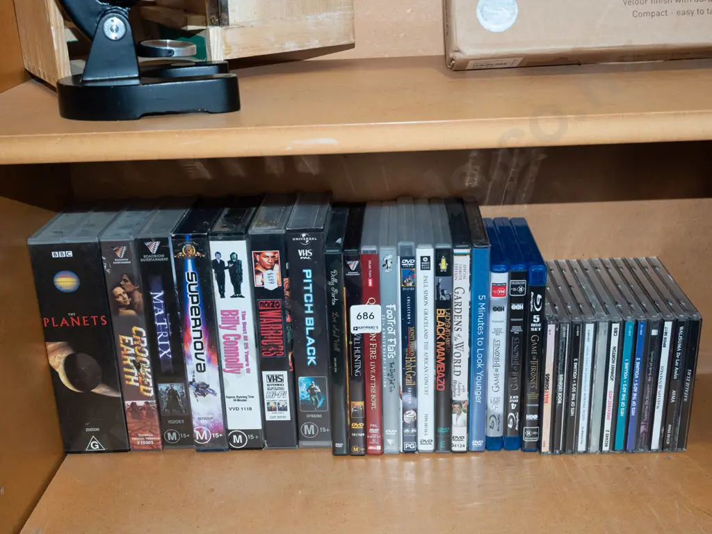 VHS, bluerays, DVDs, CDs Image 1++