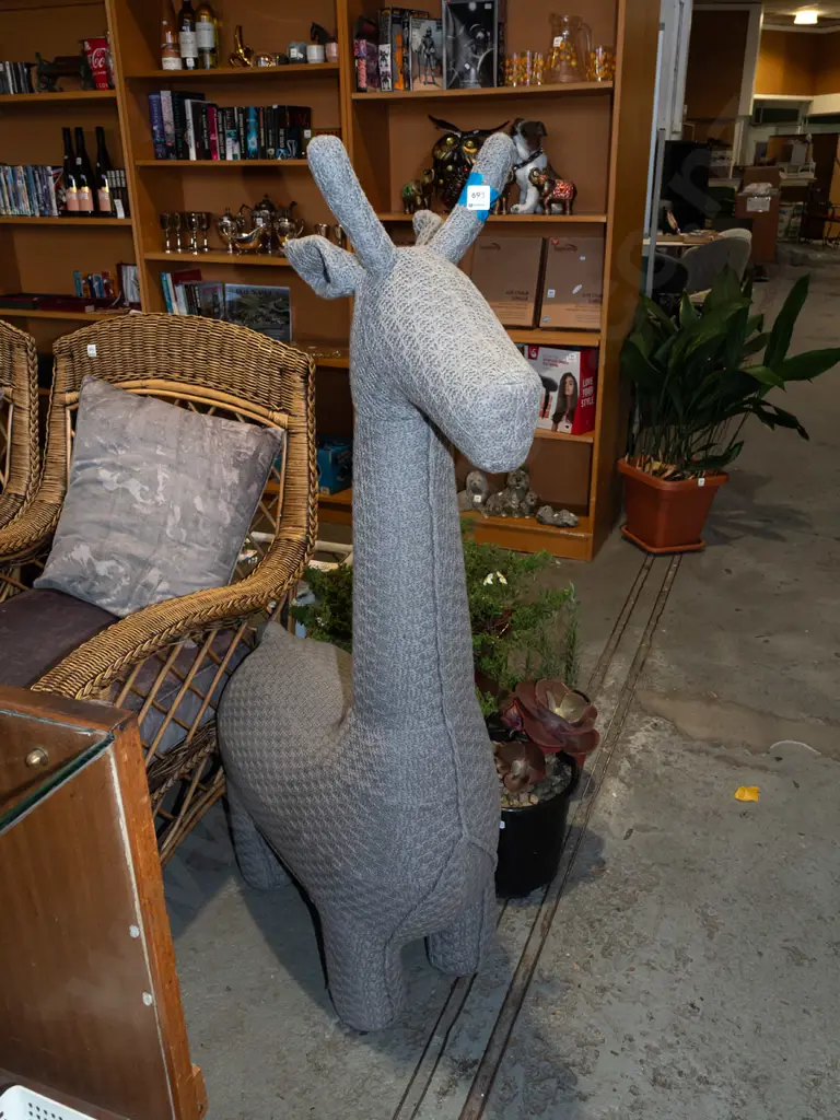 grey upholstered fabric giraffe themed seat H1310 Image 1++