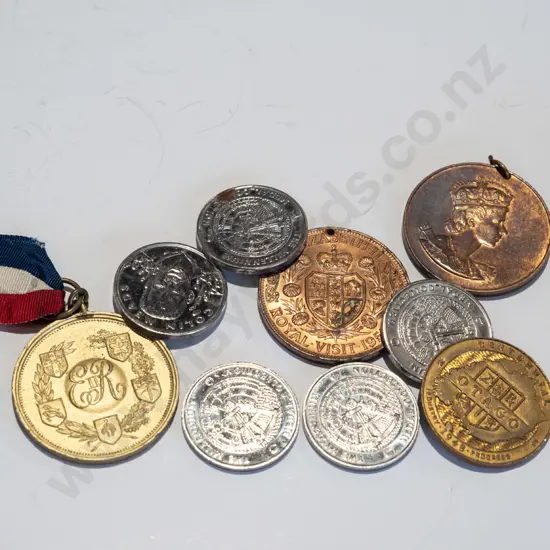 box; medallions, collector coins