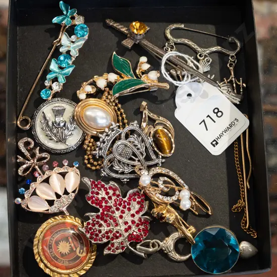 tray of costume jewellery
