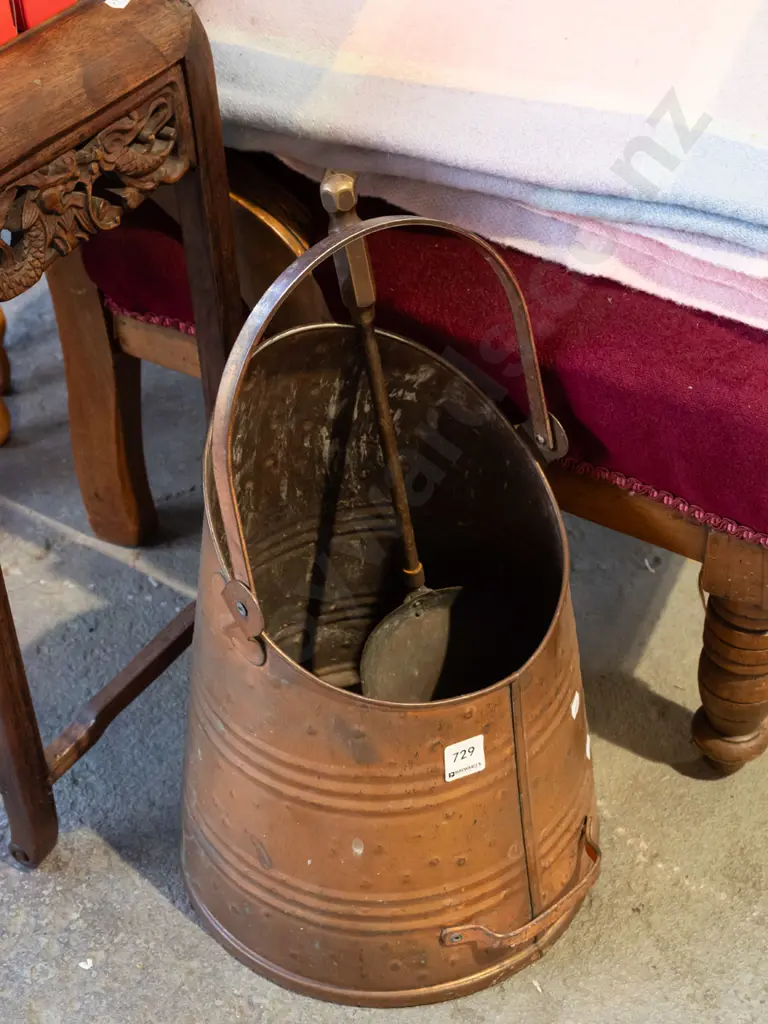 coal scuttle and shovel Image 1++