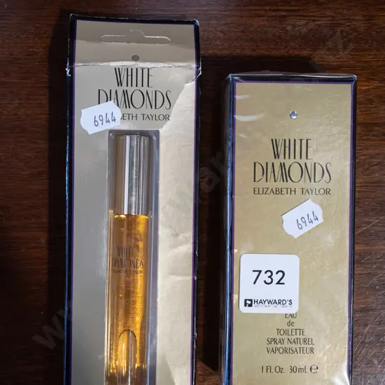 2x boxed Elizabeth Taylor White Diamonds eau de toilette 10ml and 30ml