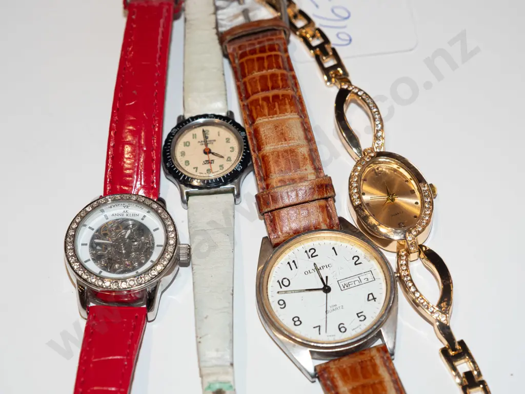 4x wristwatches Image 1++