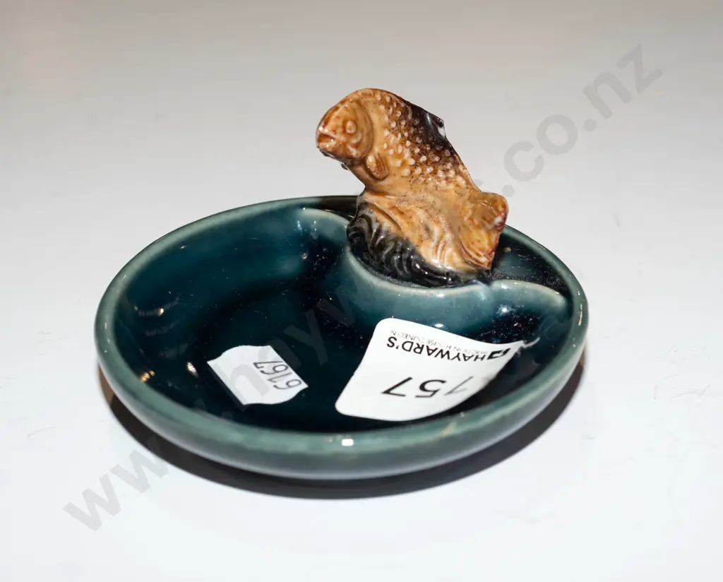 small Wade trout themed dish Image 1++