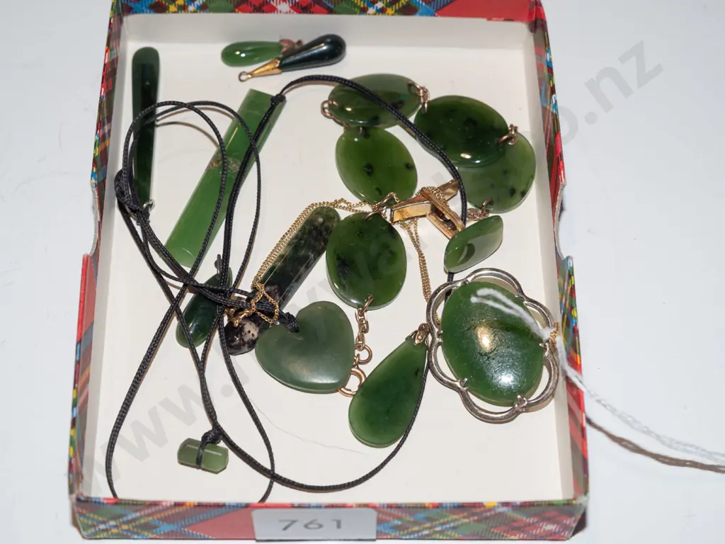 plated green-stone necklaces & pendants Image 1++