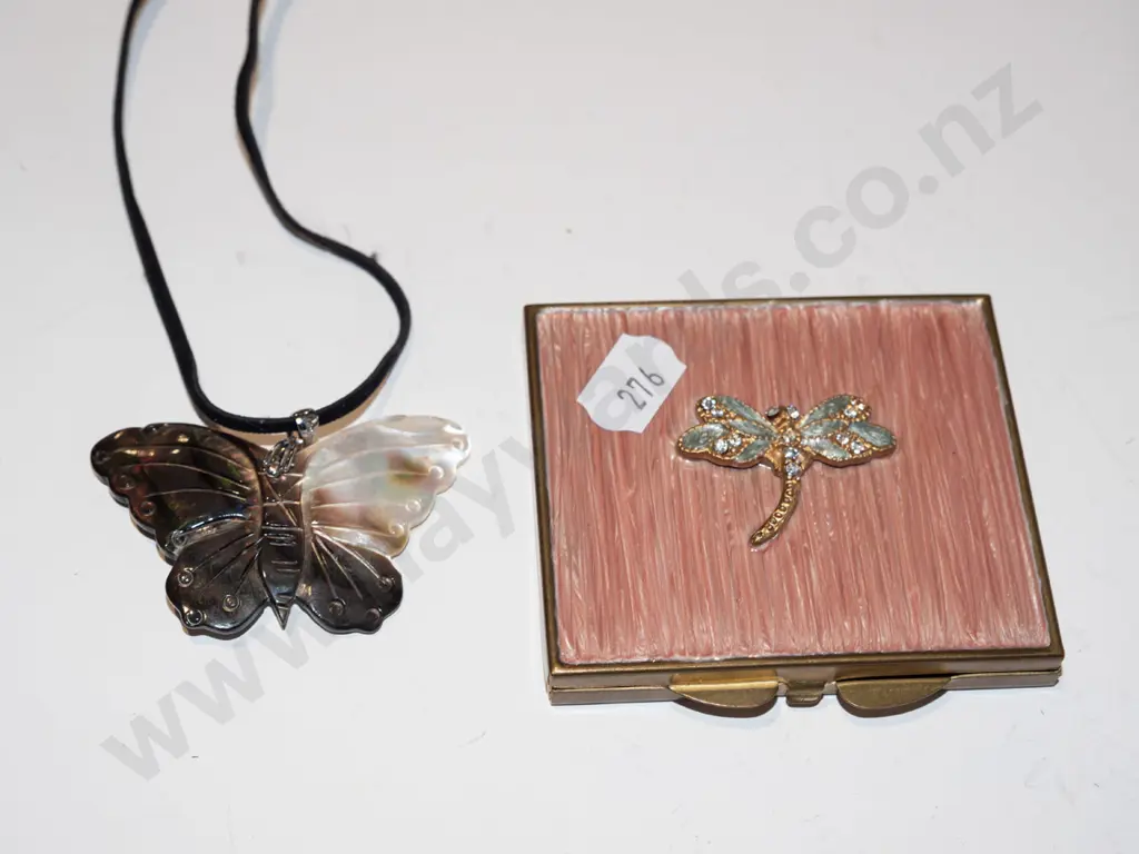 buterfly themed necklace & travel mirror Image 1++