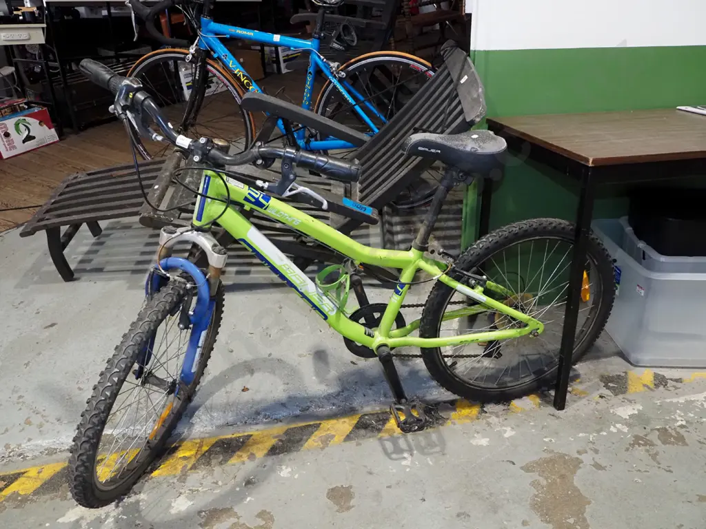 Bauer mountain bike- some rust Image 1++