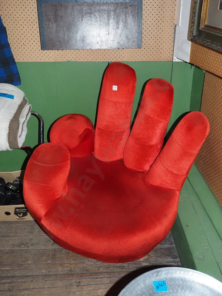 unusual novelty rotating red upholstered hand chair Image 1++
