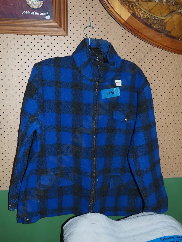 blue checked woollen bush shirt - size unknown Image 1++